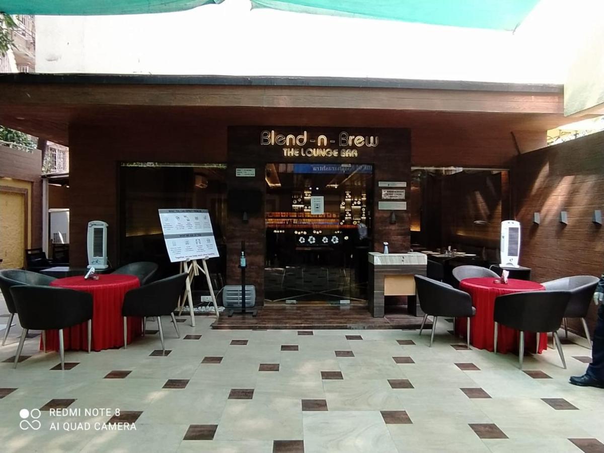 Hotel Plaza Mumbai Ngoại thất bức ảnh