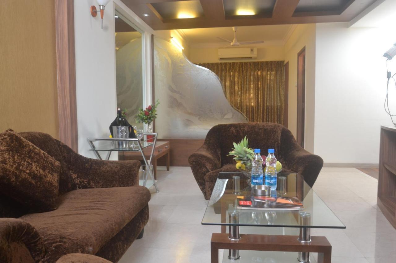 Hotel Plaza Mumbai Ngoại thất bức ảnh