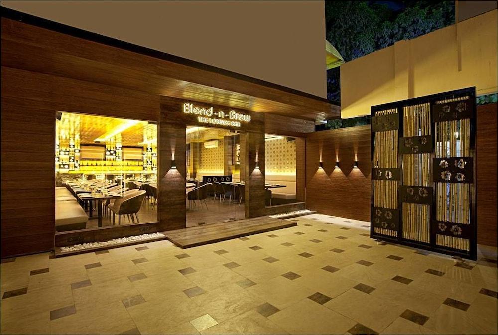 Hotel Plaza Mumbai Ngoại thất bức ảnh