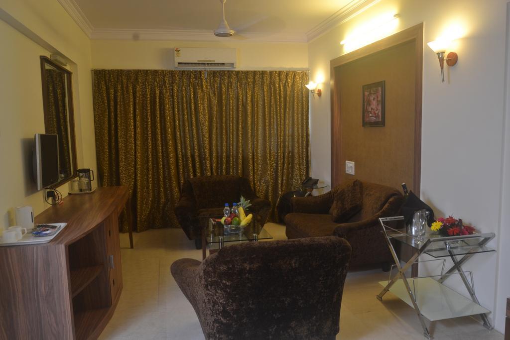 Hotel Plaza Mumbai Ngoại thất bức ảnh