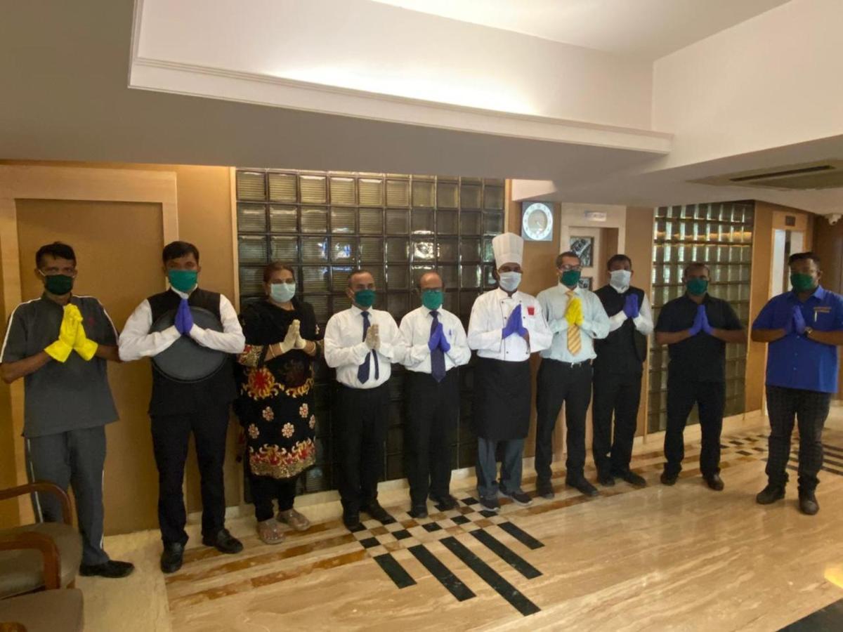 Hotel Plaza Mumbai Ngoại thất bức ảnh